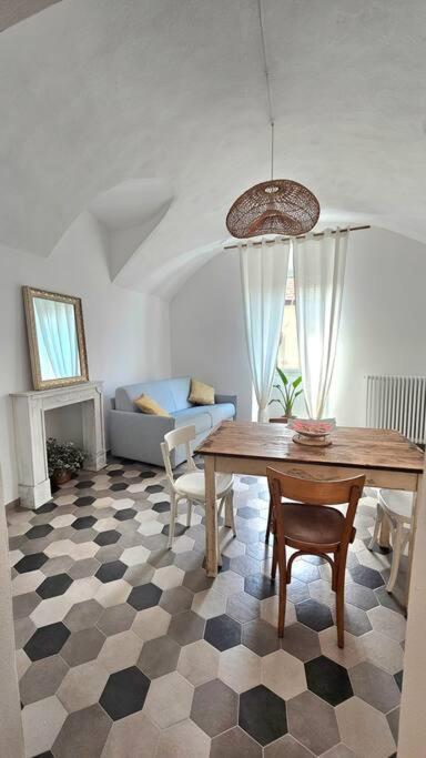 Car.Lo. Casa Vacanze Dolceacqua Dış mekan fotoğraf